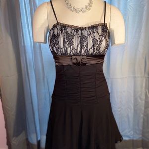 Woman’s - 10-12 Black Dress